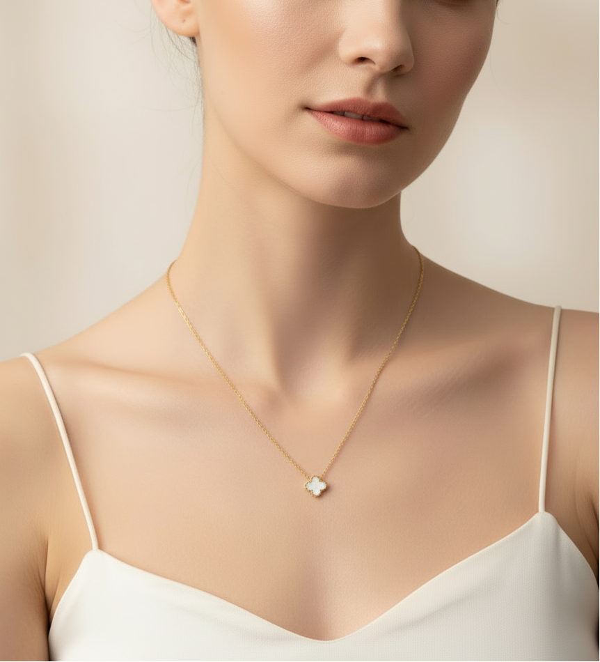 Mini Firkløver Halskæde Hvid