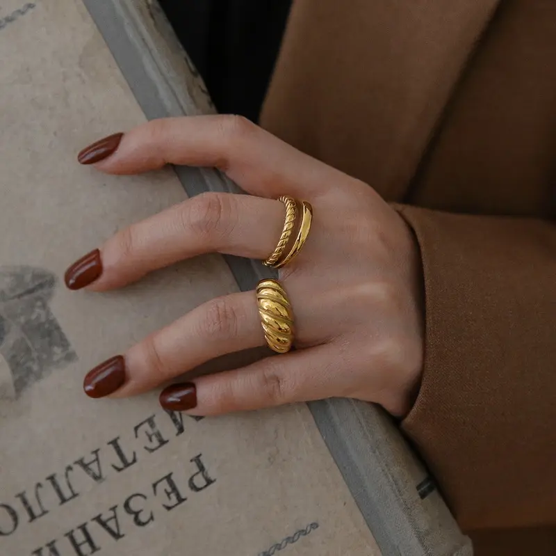 Croissant Ring