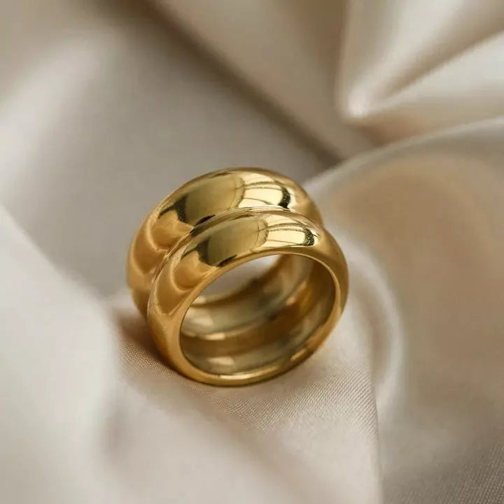 Nadine Ring